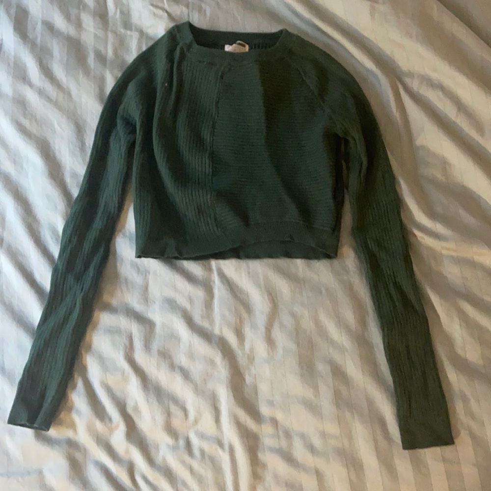 Emerald green long sleep crop top